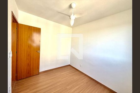 Quarto 2 de apartamento para alugar com 2 quartos, 48m² em Tijuca, Contagem