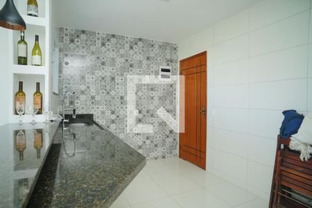 Cozinha de casa de condomínio para alugar com 3 quartos, 100m² em Pindobas, Maricá