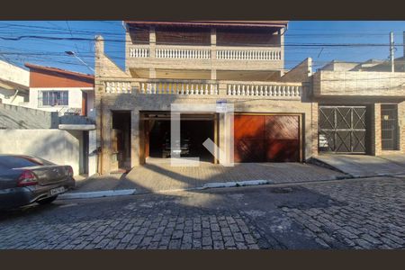 Casa para alugar com 4 quartos, 500m² em Jardim Ubirajara (zona Sul), São Paulo