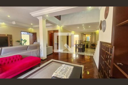 Sala de casa à venda com 4 quartos, 500m² em Jardim Ubirajara (zona Sul), São Paulo