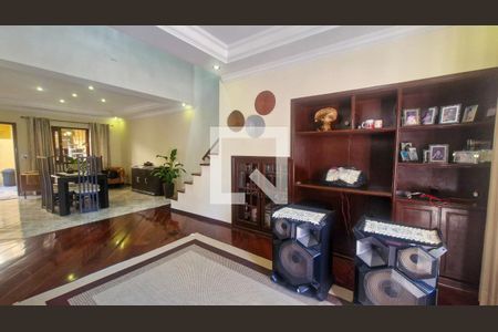 Sala de casa à venda com 4 quartos, 500m² em Jardim Ubirajara (zona Sul), São Paulo