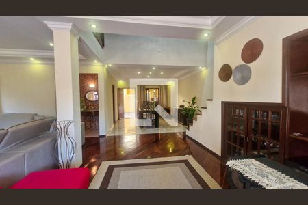 Sala de casa à venda com 4 quartos, 500m² em Jardim Ubirajara (zona Sul), São Paulo