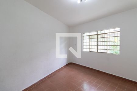 Quarto 2 de casa para alugar com 2 quartos, 90m² em Jardim das Oliveiras, São Paulo