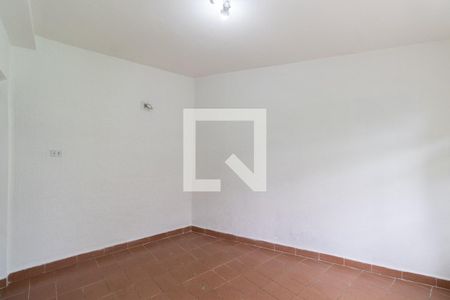 Quarto 2 de casa para alugar com 2 quartos, 90m² em Jardim das Oliveiras, São Paulo