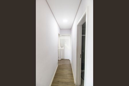 Corredor de apartamento à venda com 2 quartos, 59m² em Jardim Belval, Barueri