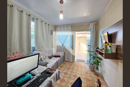 Sala de casa para alugar com 3 quartos, 140m² em Cabuís, Nilópolis
