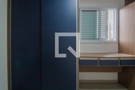 Quarto 2 de apartamento para alugar com 3 quartos, 70m² em Vila Assis Brasil, Mauá