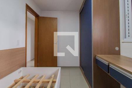 Quarto 2 de apartamento para alugar com 3 quartos, 70m² em Vila Assis Brasil, Mauá