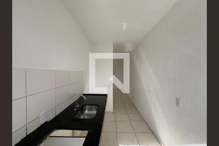 Cozinha de apartamento para alugar com 2 quartos, 43m² em Arvoredo Ii, Contagem