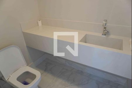 Lavabo de casa de condomínio à venda com 4 quartos, 312m² em Sítio do Rosário, Barueri