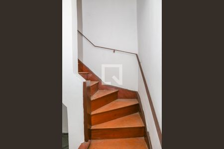 Escada de casa para alugar com 2 quartos, 118m² em Vila Leopoldina, São Paulo