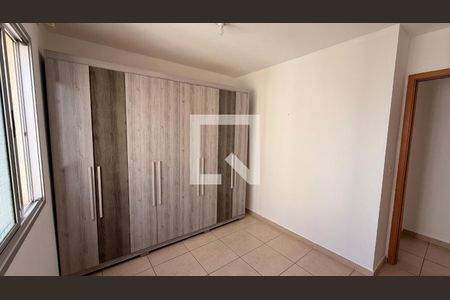 Quarto 1 de apartamento para alugar com 3 quartos, 65m² em Vila Alzira, Aparecida de Goiânia