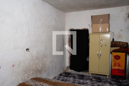 Casa à venda com 4 quartos, 180m² em Vila Antonieta, São Paulo
