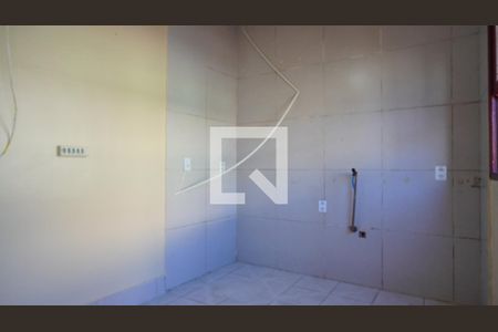 Sala e cozinha  de casa para alugar com 2 quartos, 35m² em Morro Santana, Porto Alegre