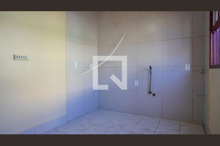 Cozinha e sala  de casa para alugar com 2 quartos, 35m² em Morro Santana, Porto Alegre