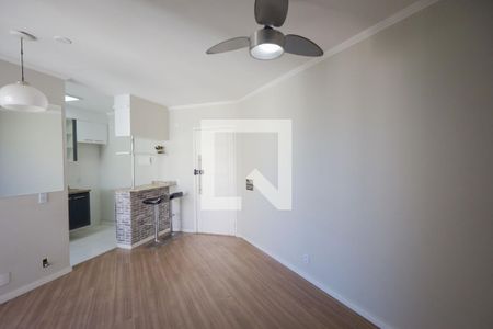 Sala de apartamento para alugar com 2 quartos, 50m² em Jardim Alzira, São Paulo