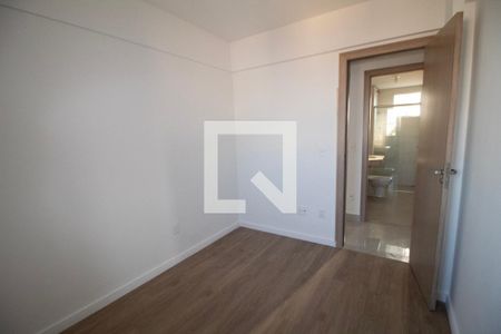 Quarto 01  de apartamento para alugar com 3 quartos, 71m² em Padre Eustáquio, Belo Horizonte