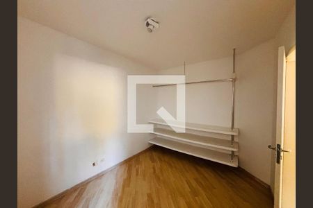 Quarto de apartamento para alugar com 2 quartos, 60m² em Residencial Morada dos Lagos, Barueri