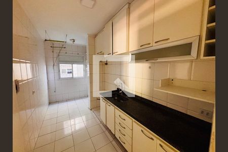 Cozinha de apartamento para alugar com 2 quartos, 60m² em Residencial Morada dos Lagos, Barueri