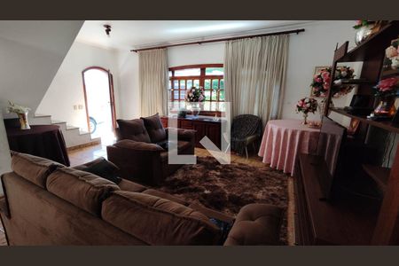 Sala de estar de casa à venda com 5 quartos, 250m² em Vila Norma, São Paulo