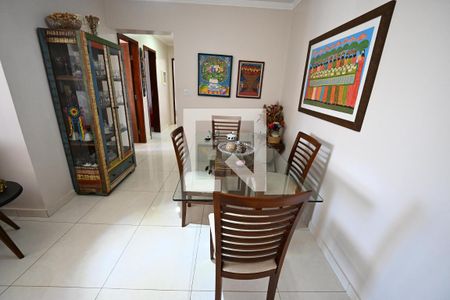 Apartamento à venda com 3 quartos, 90m² em Setor Bela Vista, Goiânia