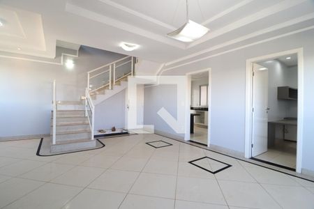 Sala de apartamento para alugar com 3 quartos, 217m² em Santa Mônica, Uberlândia