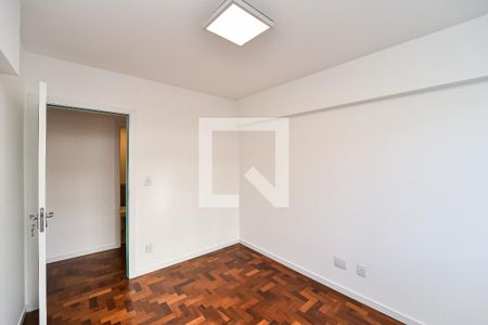 Quarto 1 de apartamento para alugar com 2 quartos, 66m² em Higienópolis, Porto Alegre