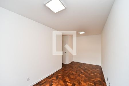 Quarto 2 de apartamento para alugar com 2 quartos, 66m² em Higienópolis, Porto Alegre