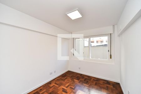 Quarto 1 de apartamento para alugar com 2 quartos, 66m² em Higienópolis, Porto Alegre