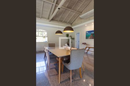 Sala de Jantar de casa de condomínio à venda com 5 quartos, 400m² em Ouro Velho Mansões, Nova Lima