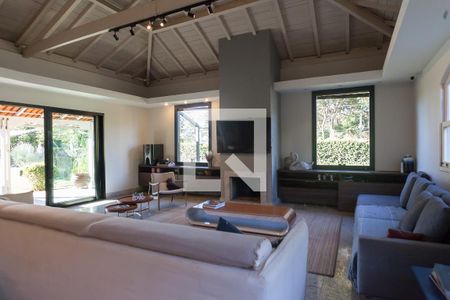 sala de casa de condomínio à venda com 5 quartos, 400m² em Ouro Velho Mansões, Nova Lima