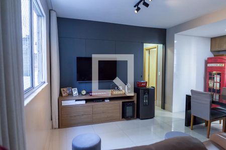 Sala de apartamento para alugar com 2 quartos, 67m² em Sion, Belo Horizonte