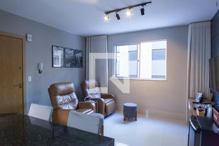sala de apartamento para alugar com 2 quartos, 67m² em Sion, Belo Horizonte