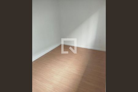Quarto de apartamento para alugar com 2 quartos, 40m² em Inhoaíba, Rio de Janeiro