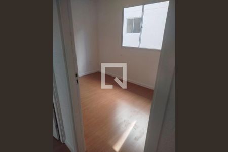 Quarto de apartamento para alugar com 2 quartos, 40m² em Inhoaíba, Rio de Janeiro