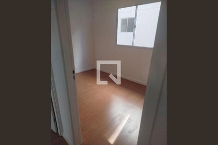 Quarto 2 de apartamento para alugar com 2 quartos, 40m² em Inhoaíba, Rio de Janeiro