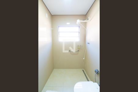 Casa 1 - Banheiro da Suite de casa para alugar com 4 quartos, 240m² em Cidade Domitila, São Paulo