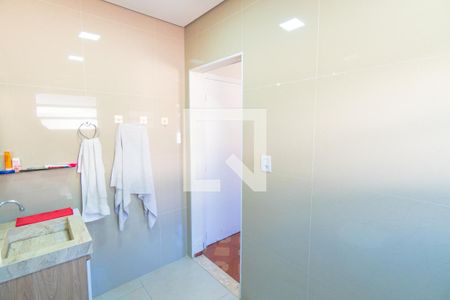 Casa 1 - Banheiro da Suite de casa para alugar com 4 quartos, 240m² em Cidade Domitila, São Paulo