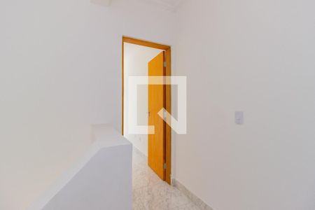 Casa à venda com 2 quartos, 73m² em Vila Yara, São Paulo