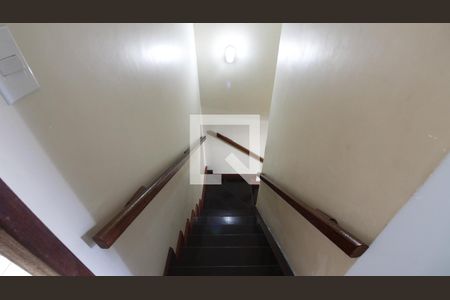 Sala de casa de condomínio para alugar com 2 quartos, 102m² em Jardim Excelcior, Cabo Frio