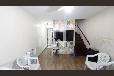 Casa de Condomínio para alugar com 2 quartos, 102m² em Jardim Excelcior, Cabo Frio