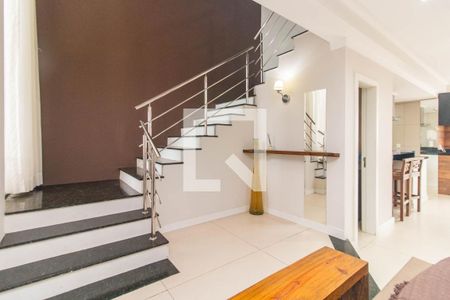 Sala de casa de condomínio à venda com 4 quartos, 200m² em Aberta dos Morros, Porto Alegre