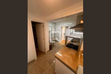 Cozinha de apartamento para alugar com 2 quartos, 70m² em Vila Cordeiro, São Paulo