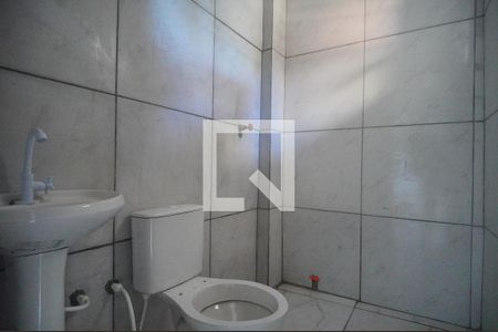 Banheiro de apartamento para alugar com 1 quarto, 40m² em Arroio da Manteiga, São Leopoldo