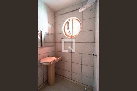 Banheiro da Suíte 1 de casa para alugar com 2 quartos, 90m² em Jardim Santa Cecilia, Sorocaba
