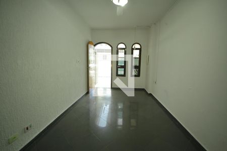 Sala de casa para alugar com 2 quartos, 137m² em Jardim Copacabana, São Bernardo do Campo