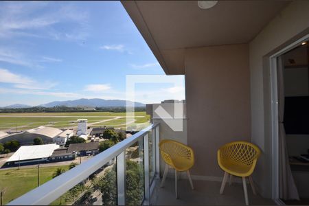 Varanda da Sala de apartamento à venda com 3 quartos, 68m² em Marechal Hermes, Rio de Janeiro