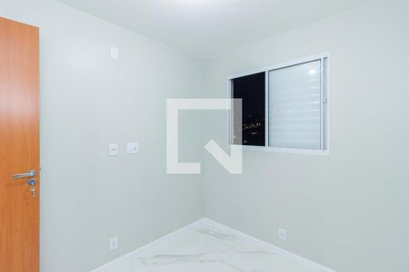 Quarto 1 de apartamento para alugar com 2 quartos, 38m² em Jardim Santa Lucrecia, São Paulo