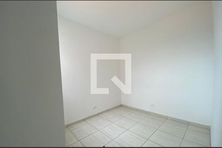 Quarto de casa à venda com 2 quartos, 59m² em Tatuquara, Curitiba