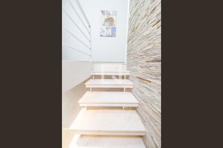 Escada de apartamento à venda com 1 quarto, 176m² em Parque Viana, Barueri